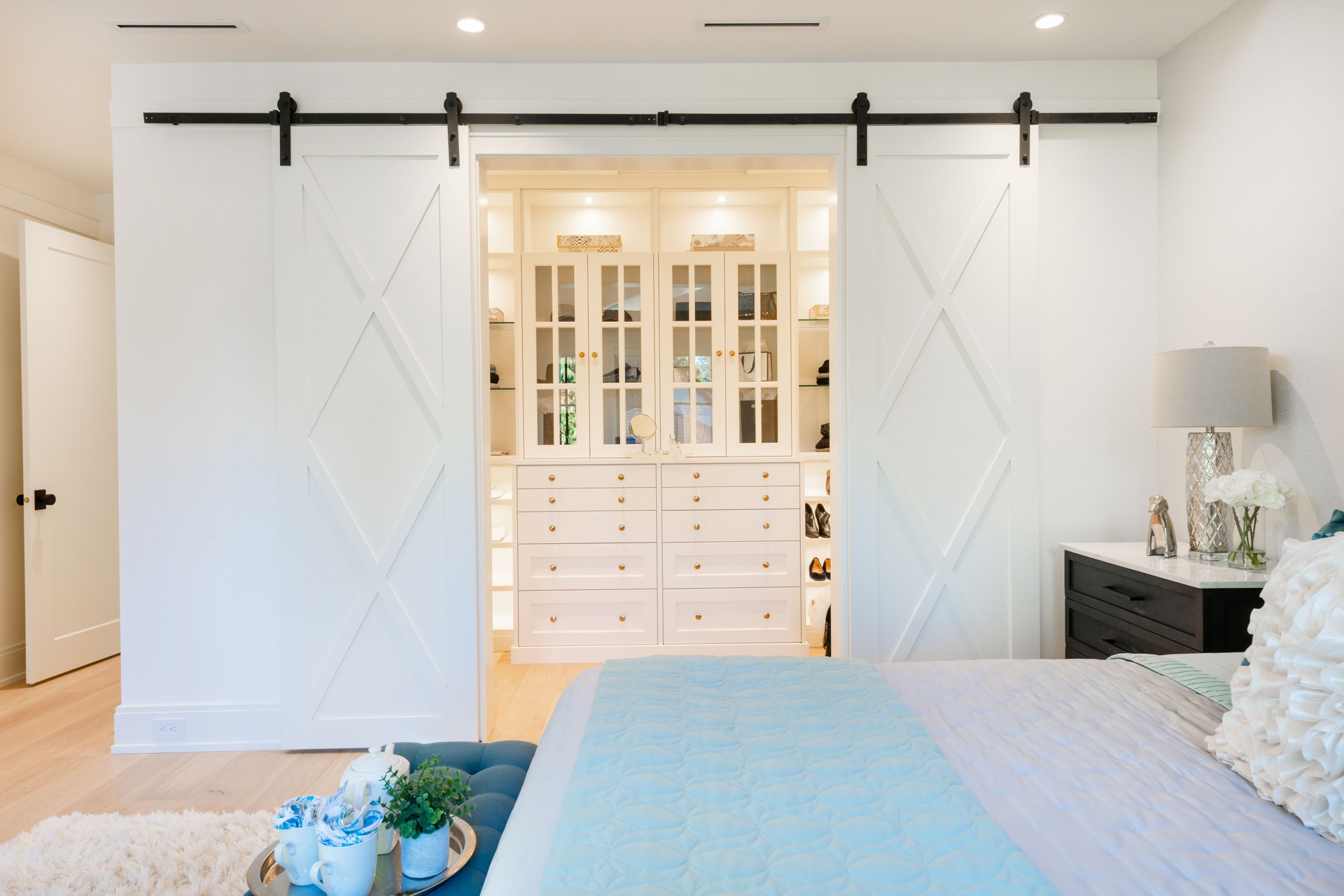 Barn doors in bedroom. Closet door barn style